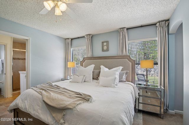 1907 HUNTERS TRACE Circle, Middleburg, FL 32068