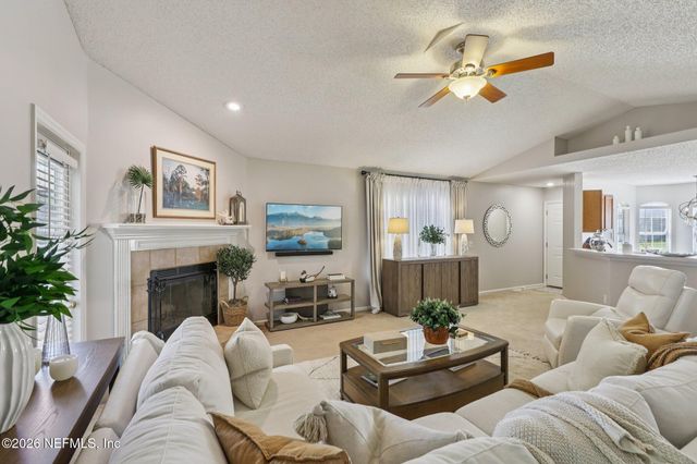 1907 HUNTERS TRACE Circle, Middleburg, FL 32068