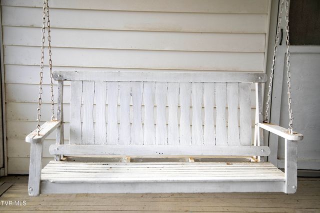 20217 Shadowood Circle, Meadowview, VA 24361