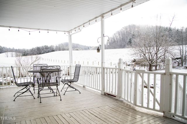 20217 Shadowood Circle, Meadowview, VA 24361