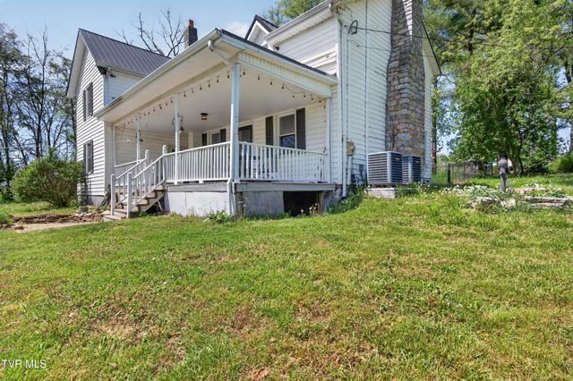 20217 Shadowood Circle, Meadowview, VA 24361