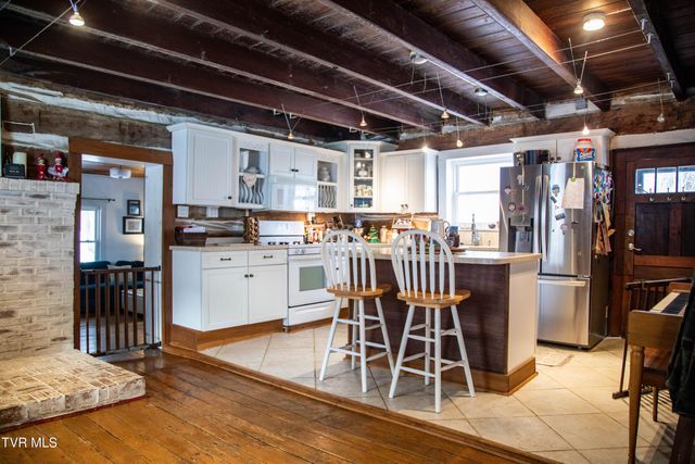 20217 Shadowood Circle, Meadowview, VA 24361