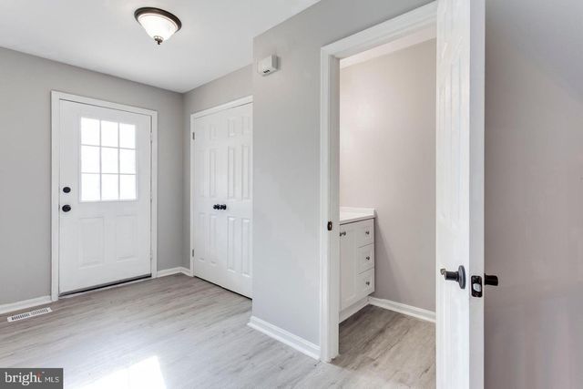 304 CRESCENDO WAY, Silver Spring, MD 20901