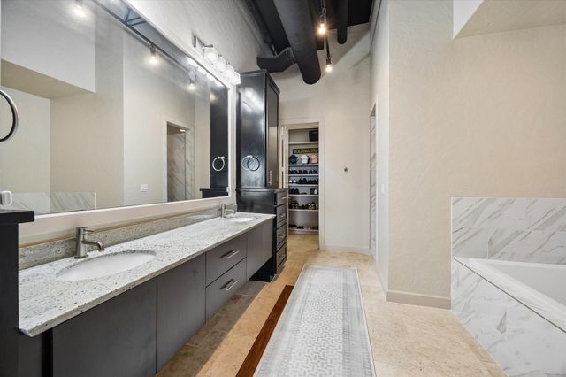 1111 Studewood Street 609, Houston, TX 77008