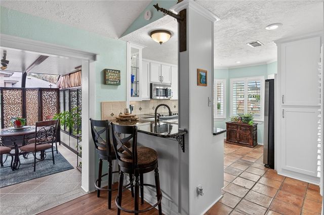 13918 EAGLESNEST BAY Dr, Corpus Christi, TX 78418