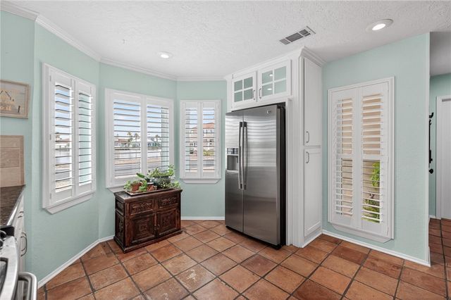 13918 EAGLESNEST BAY Dr, Corpus Christi, TX 78418