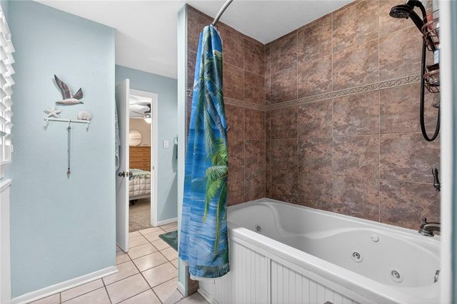 13918 EAGLESNEST BAY Dr, Corpus Christi, TX 78418