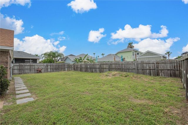 13918 EAGLESNEST BAY Dr, Corpus Christi, TX 78418