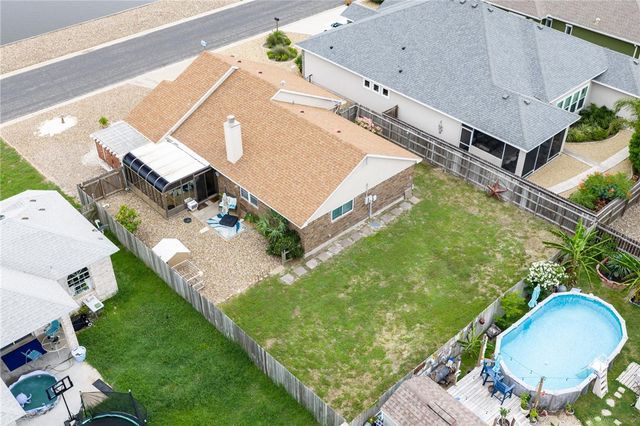 13918 EAGLESNEST BAY Dr, Corpus Christi, TX 78418