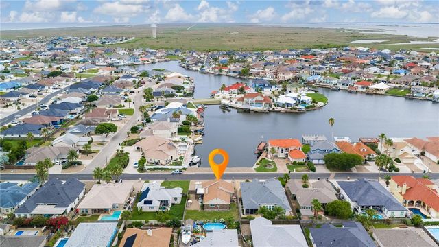 13918 EAGLESNEST BAY Dr, Corpus Christi, TX 78418