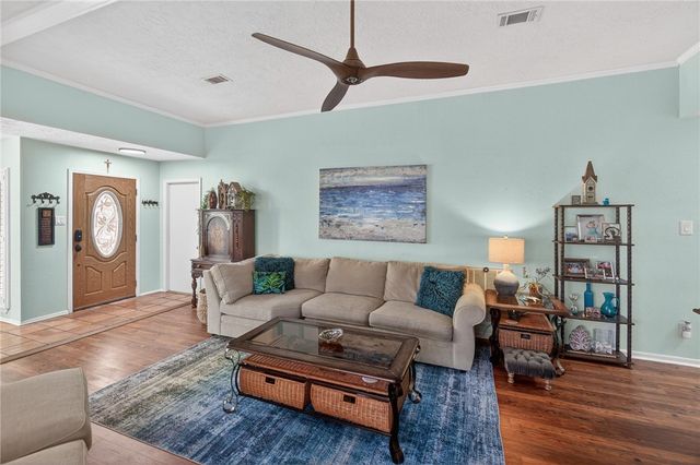 13918 EAGLESNEST BAY Dr, Corpus Christi, TX 78418