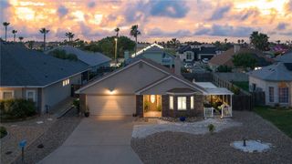 13918 EAGLESNEST BAY Dr, Corpus Christi, TX 78418