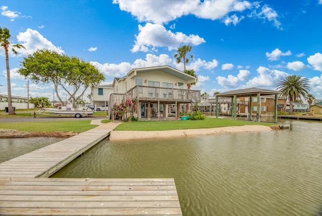 1 Highland Drive, Hitchcock, TX 77563