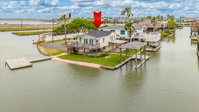 1 Highland Drive, Hitchcock, TX 77563