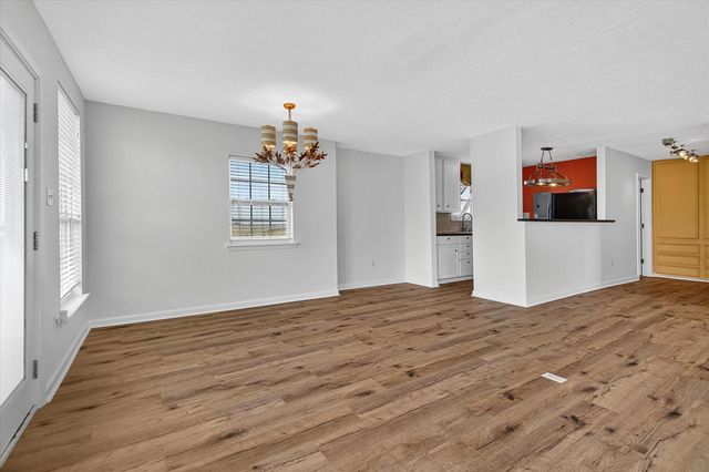 1 Highland Drive, Hitchcock, TX 77563