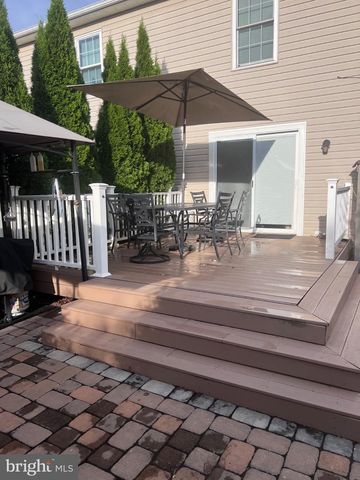 677 HONEYSUCKLE WAY, Pennsburg, PA 18073