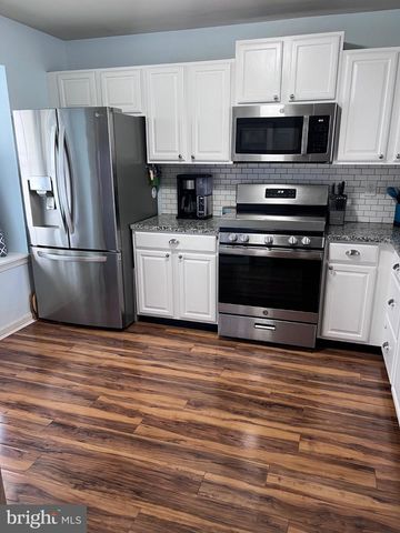 677 HONEYSUCKLE WAY, Pennsburg, PA 18073
