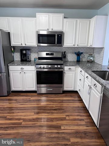 677 HONEYSUCKLE WAY, Pennsburg, PA 18073