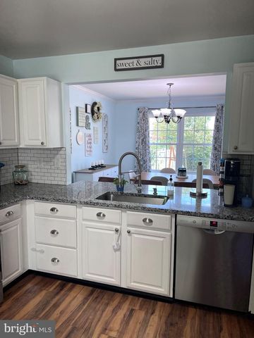 677 HONEYSUCKLE WAY, Pennsburg, PA 18073