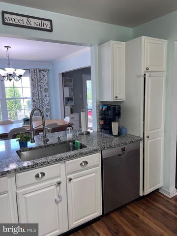 677 HONEYSUCKLE WAY, Pennsburg, PA 18073
