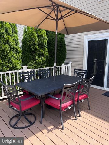 677 HONEYSUCKLE WAY, Pennsburg, PA 18073