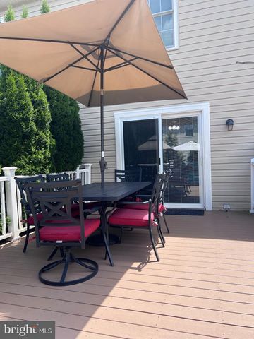 677 HONEYSUCKLE WAY, Pennsburg, PA 18073