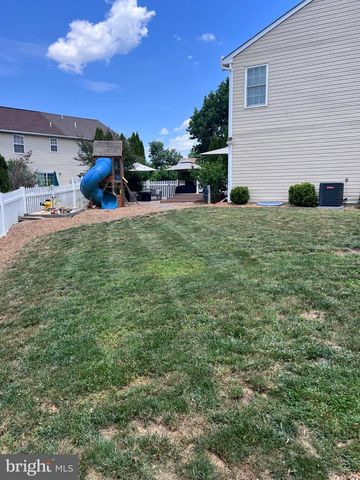 677 HONEYSUCKLE WAY, Pennsburg, PA 18073