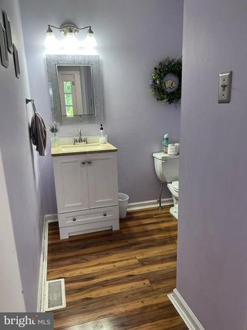 677 HONEYSUCKLE WAY, Pennsburg, PA 18073