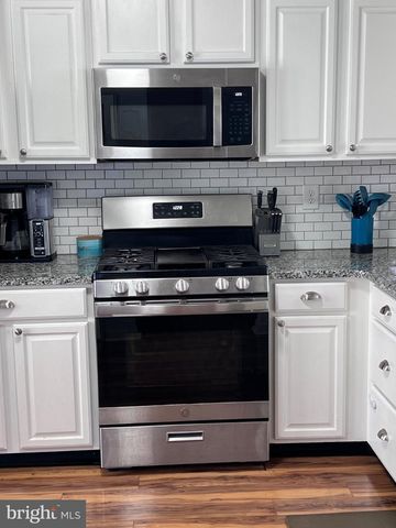677 HONEYSUCKLE WAY, Pennsburg, PA 18073
