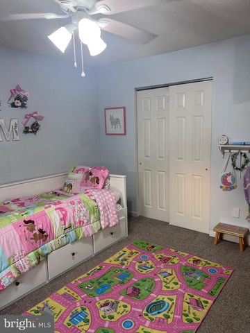 677 HONEYSUCKLE WAY, Pennsburg, PA 18073
