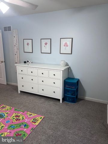 677 HONEYSUCKLE WAY, Pennsburg, PA 18073
