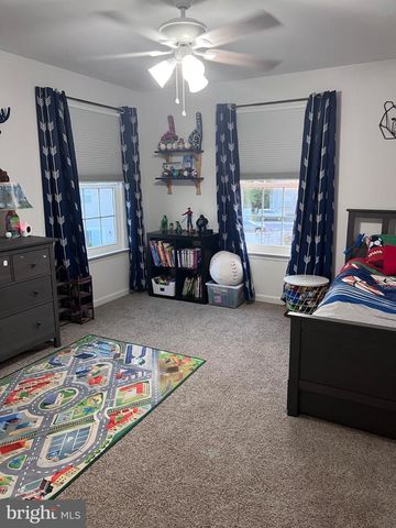 677 HONEYSUCKLE WAY, Pennsburg, PA 18073