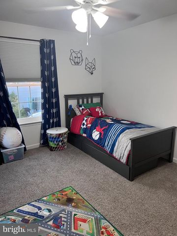 677 HONEYSUCKLE WAY, Pennsburg, PA 18073