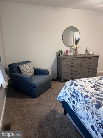 677 HONEYSUCKLE WAY, Pennsburg, PA 18073