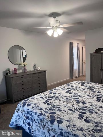 677 HONEYSUCKLE WAY, Pennsburg, PA 18073