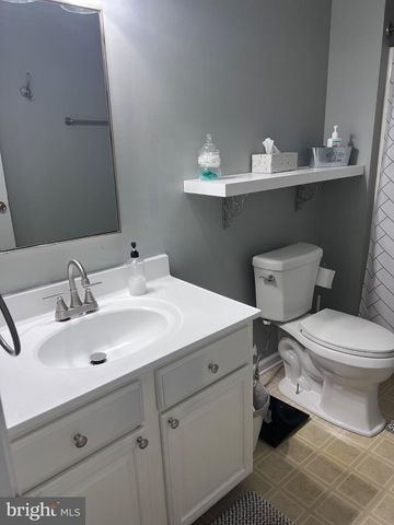 677 HONEYSUCKLE WAY, Pennsburg, PA 18073
