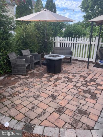 677 HONEYSUCKLE WAY, Pennsburg, PA 18073