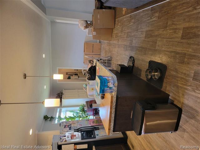 15385 Cartier Dr, Clinton Township, MI 48038