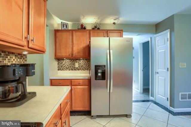 5425 BARBARA DR, Mechanicsburg, PA 17050