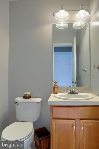 5425 BARBARA DR, Mechanicsburg, PA 17050