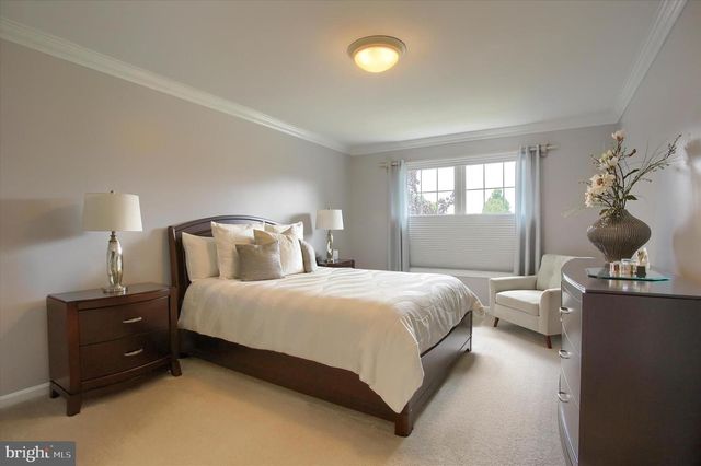 5425 BARBARA DR, Mechanicsburg, PA 17050