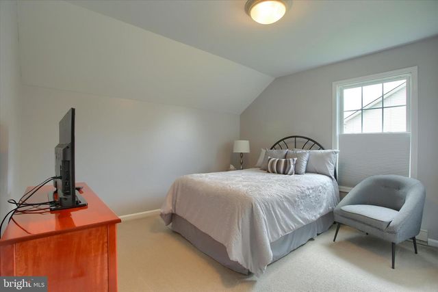 5425 BARBARA DR, Mechanicsburg, PA 17050