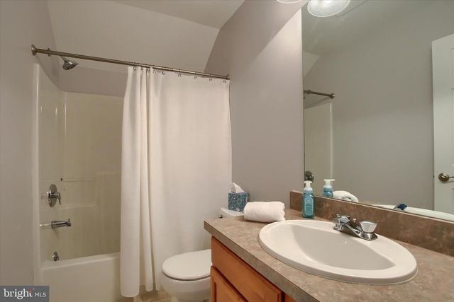 5425 BARBARA DR, Mechanicsburg, PA 17050