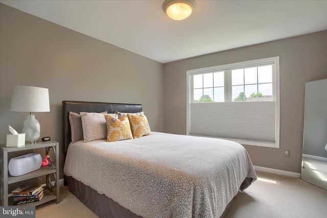 5425 BARBARA DR, Mechanicsburg, PA 17050