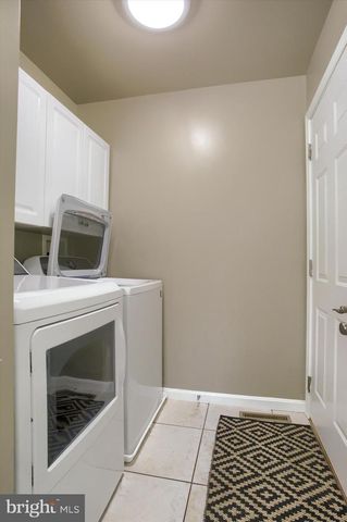 5425 BARBARA DR, Mechanicsburg, PA 17050