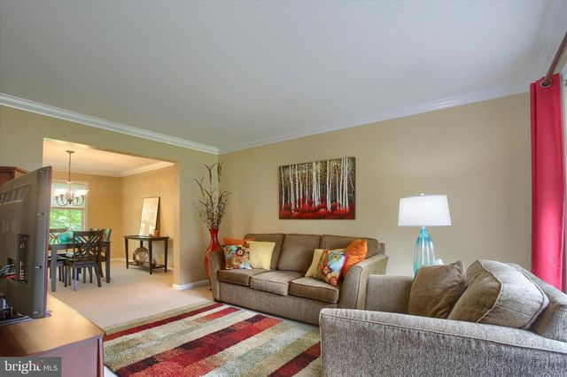 5425 BARBARA DR, Mechanicsburg, PA 17050