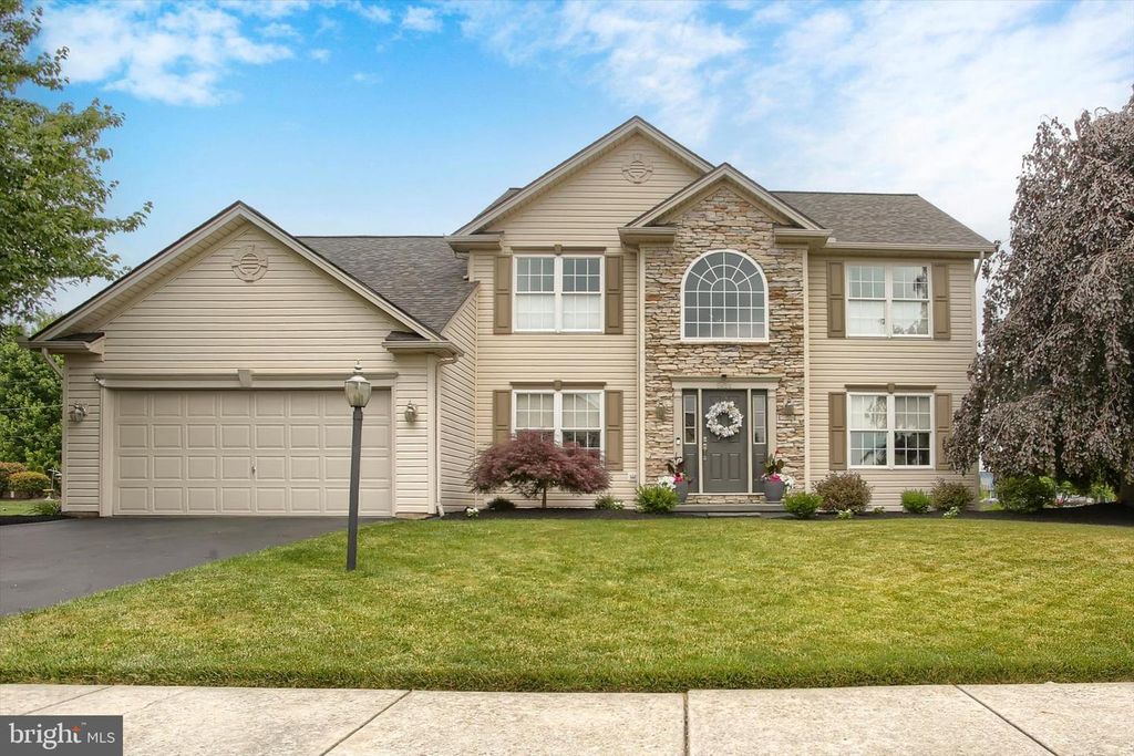 5425 BARBARA DR, Mechanicsburg, PA 17050
