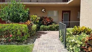370 NW 76th Avenue 104, Margate, FL 33063