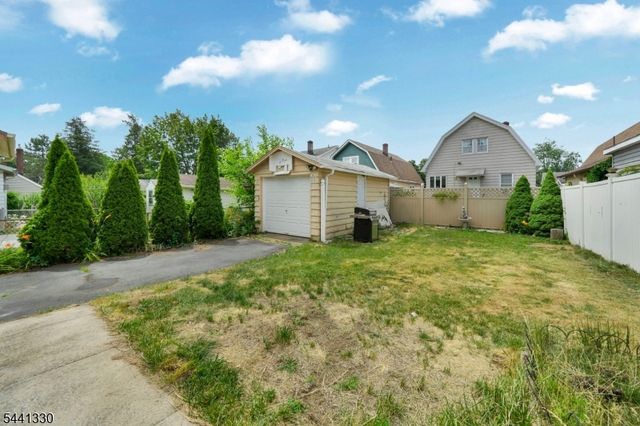 68 Birch St, Bloomfield Twp., NJ 07003