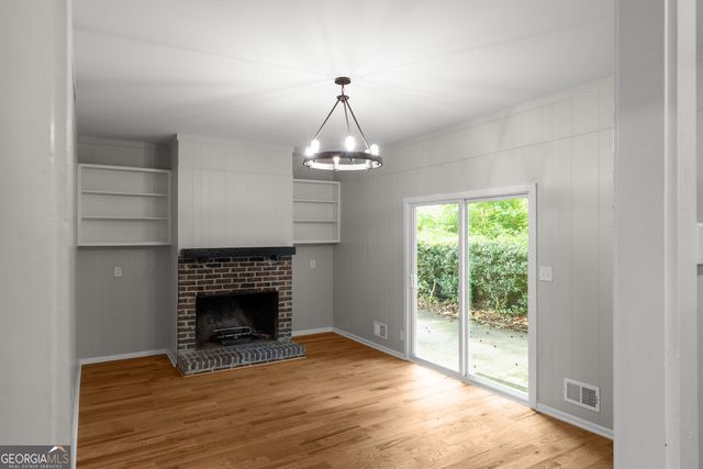 1020 Fairfield Court NE, Marietta, GA 30068
